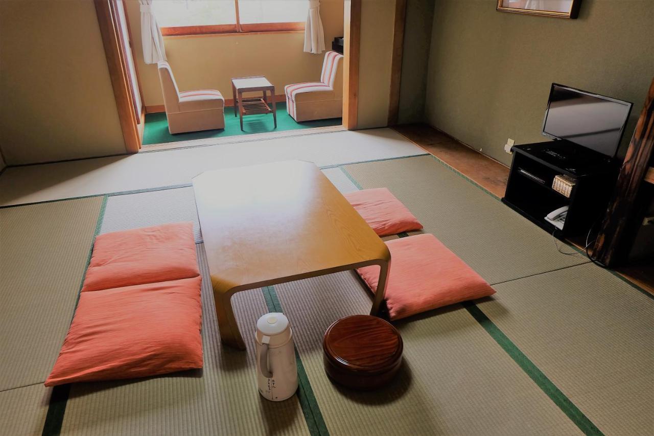 泷本酒店 山之內 外观 照片